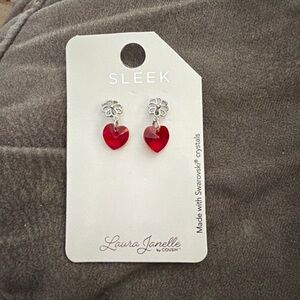 LAURA JANELLE SWAROVSKI
Crystal Earrings Red Heart w/ Flower Silver Stud NIP